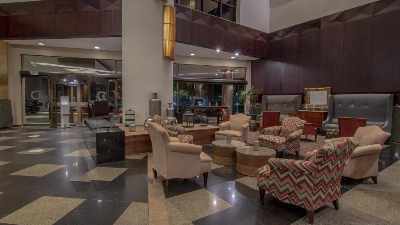 Hotel Deville Prime Porto Alegre Dış mekan fotoğraf Lobby