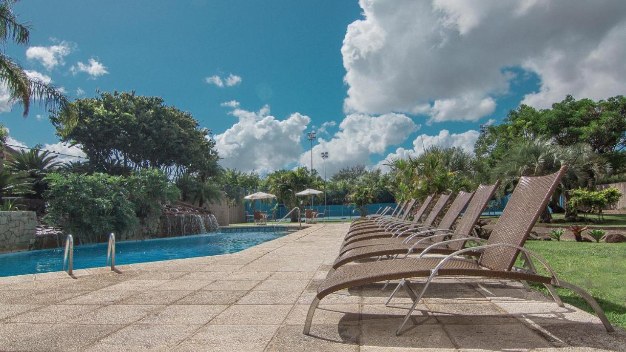 Hotel Deville Prime Porto Alegre Dış mekan fotoğraf Club House