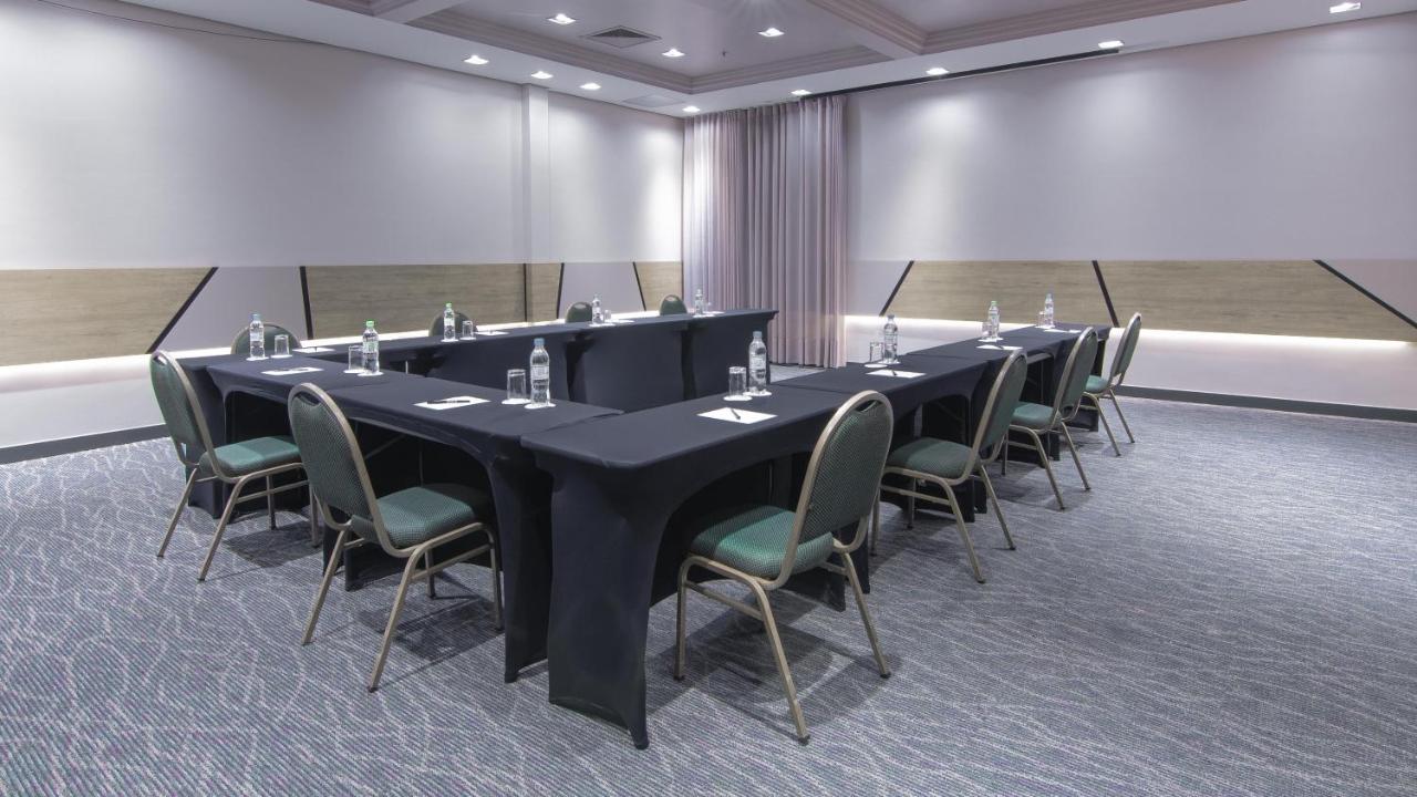 Hotel Deville Prime Porto Alegre Dış mekan fotoğraf Meeting room