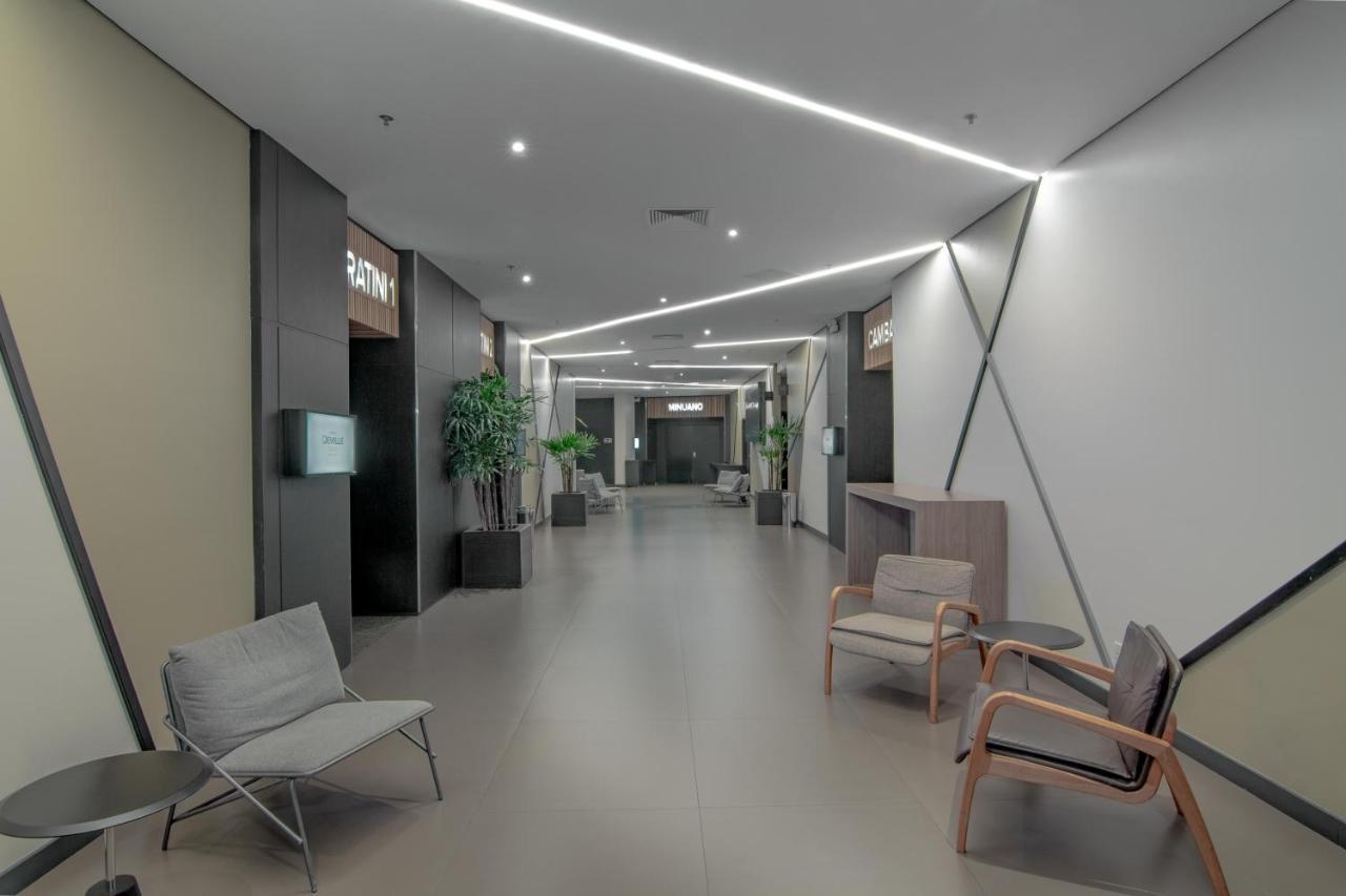 Hotel Deville Prime Porto Alegre Dış mekan fotoğraf Interior of the hospital
